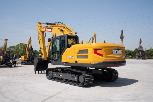 Гусеничный экскаватор XCMG XE215G